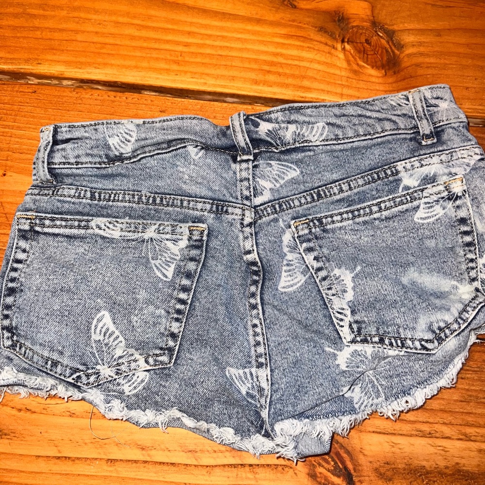 Semi used shorts H&M